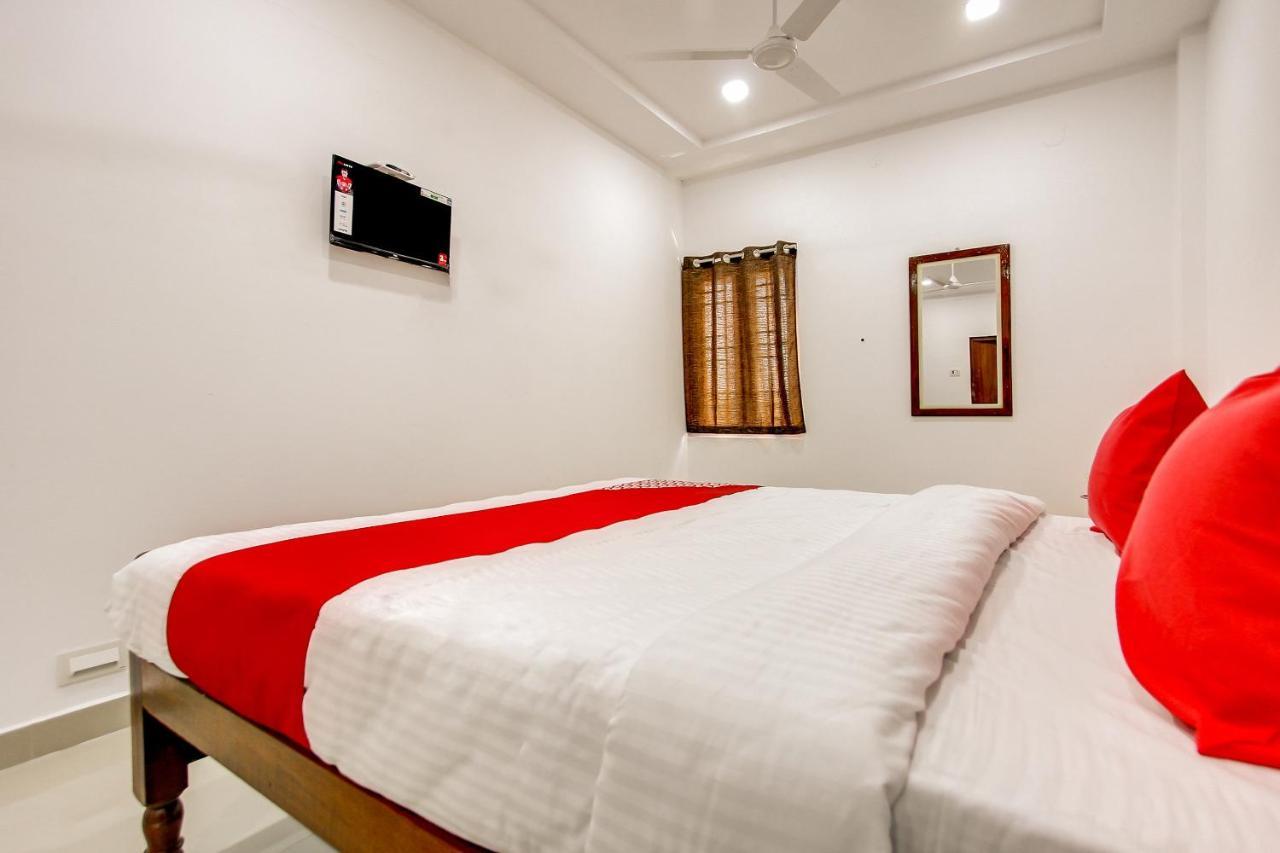 OYO 69625 Mayuraa Residency Hotel Kumbakonam Exterior foto